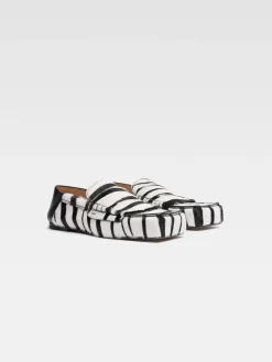 Online Jacquemus De Carr&eacute; instappers Black&WhiteZebra
