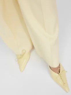 Outlet Jacquemus De Cubisto lage slingbacks PaleYellow