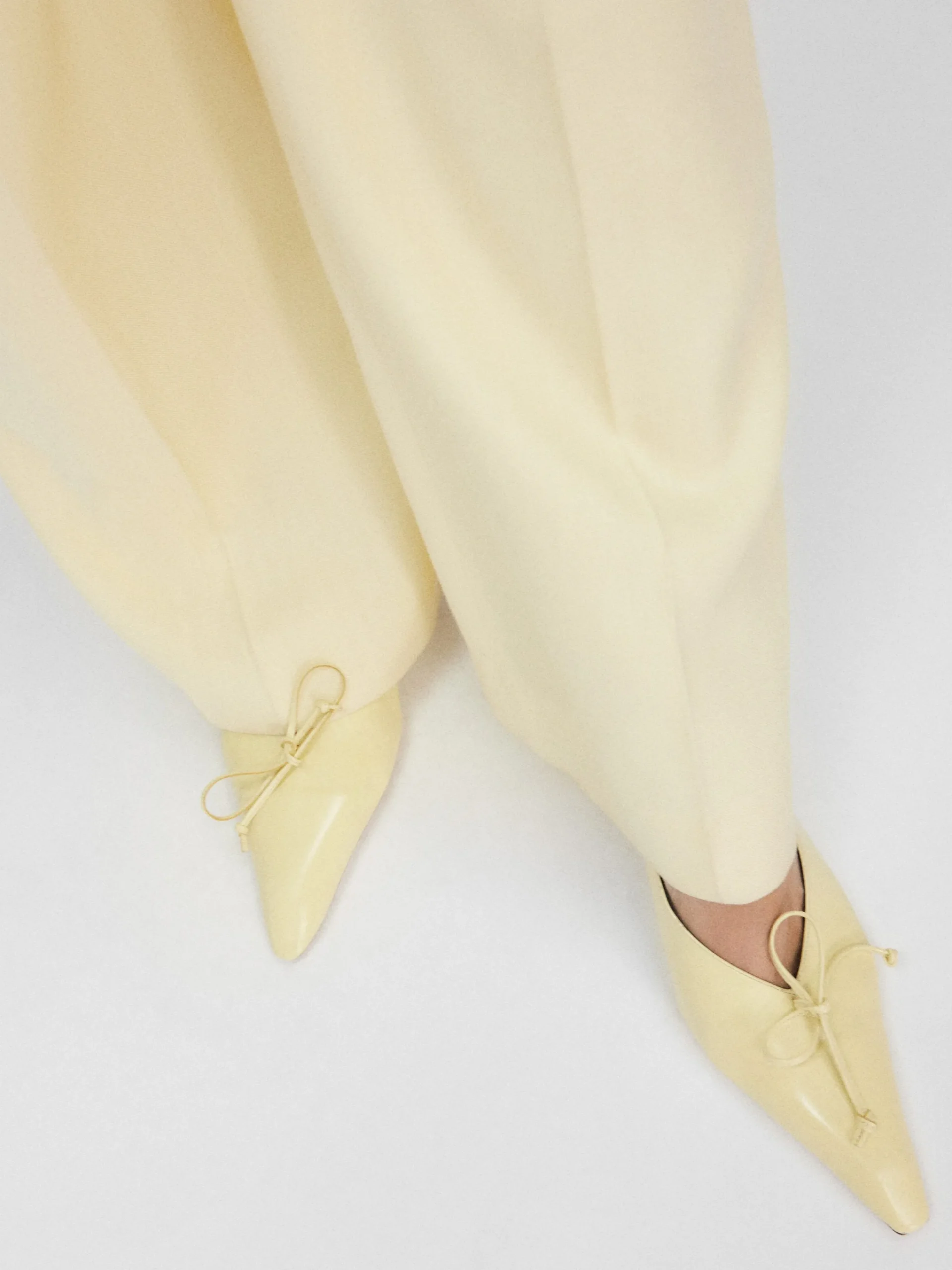 Outlet Jacquemus De Cubisto lage slingbacks PaleYellow