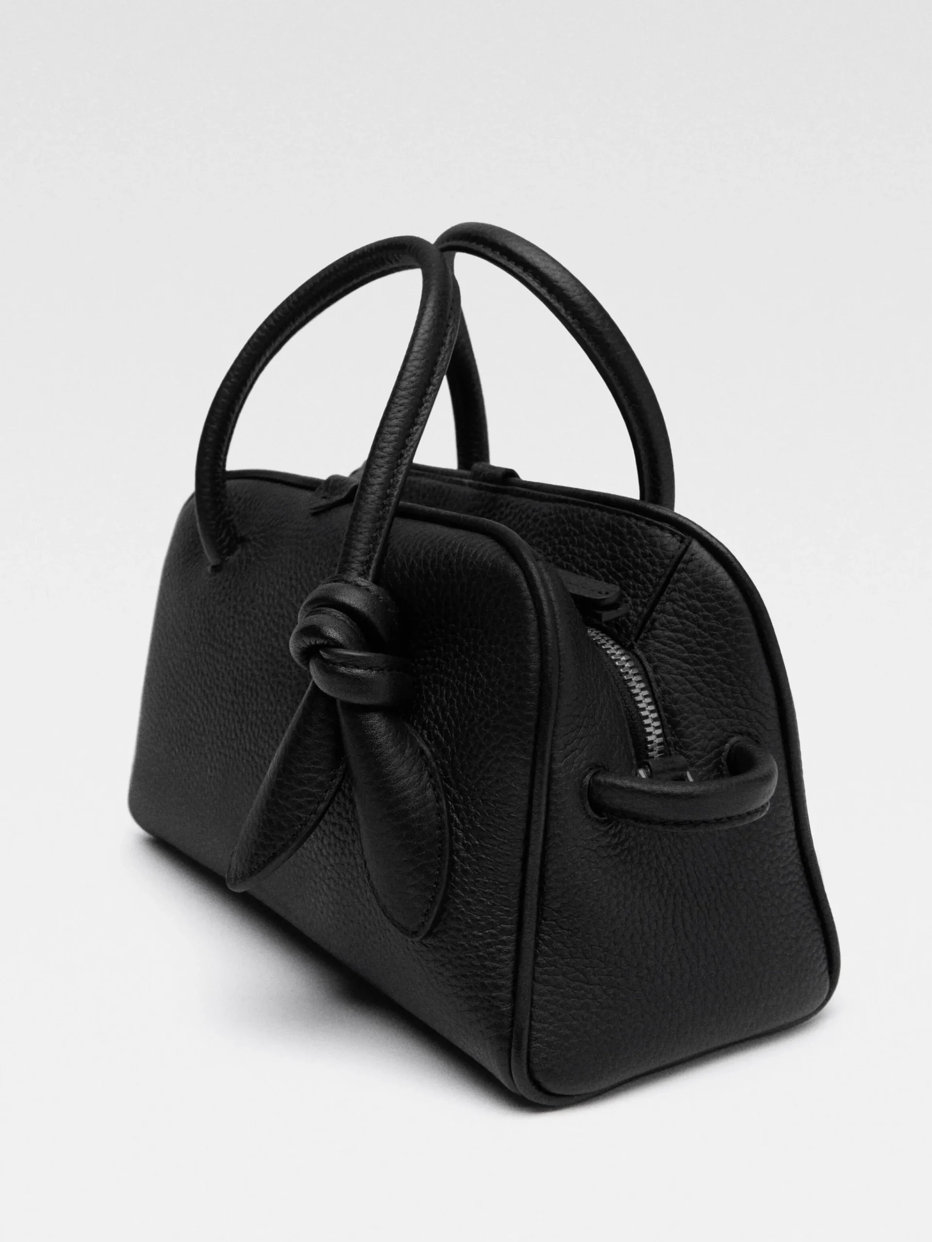 Discount Jacquemus De kleine Turismo Black