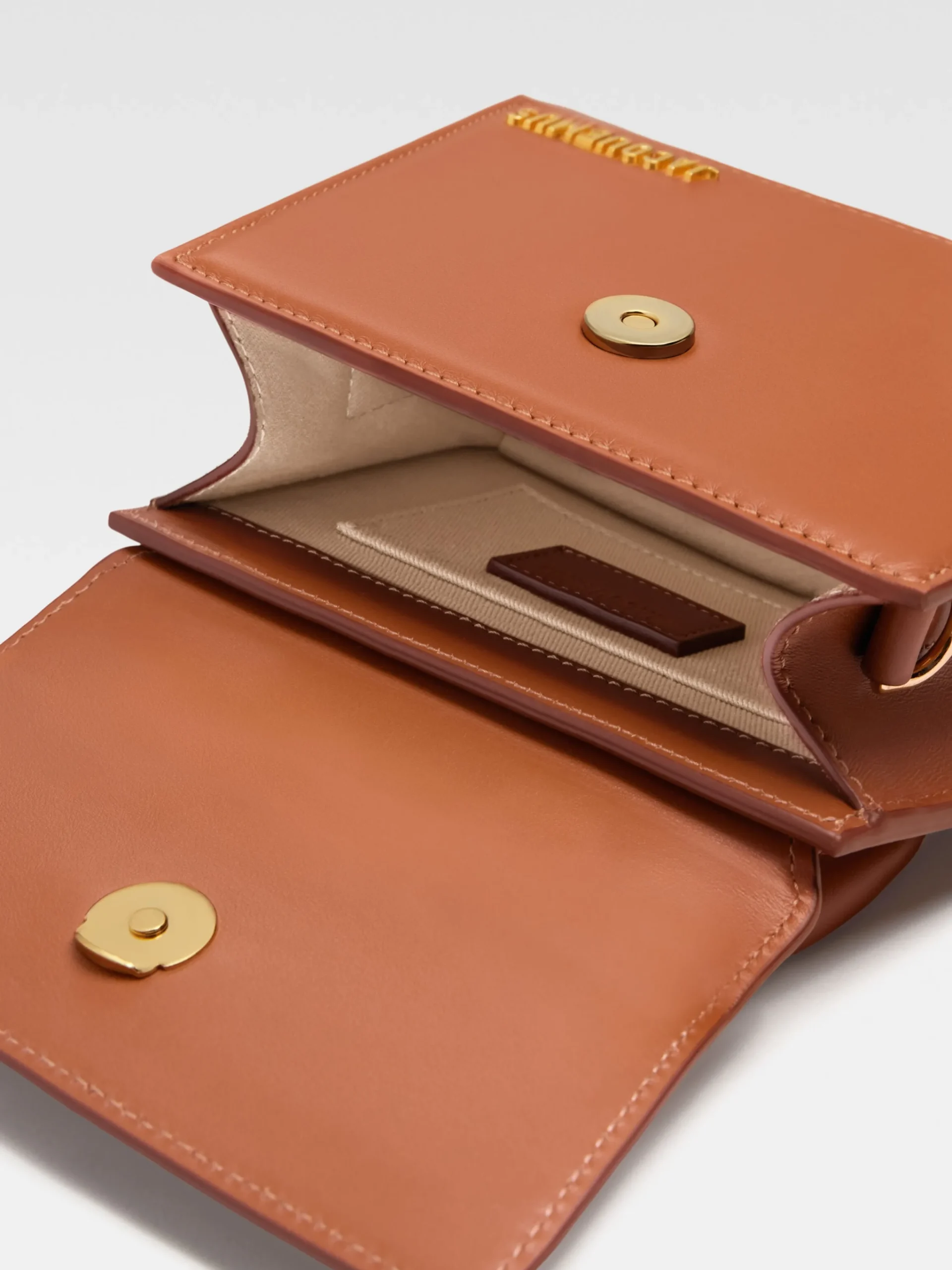 New Jacquemus De medium Chiquito LightBrown