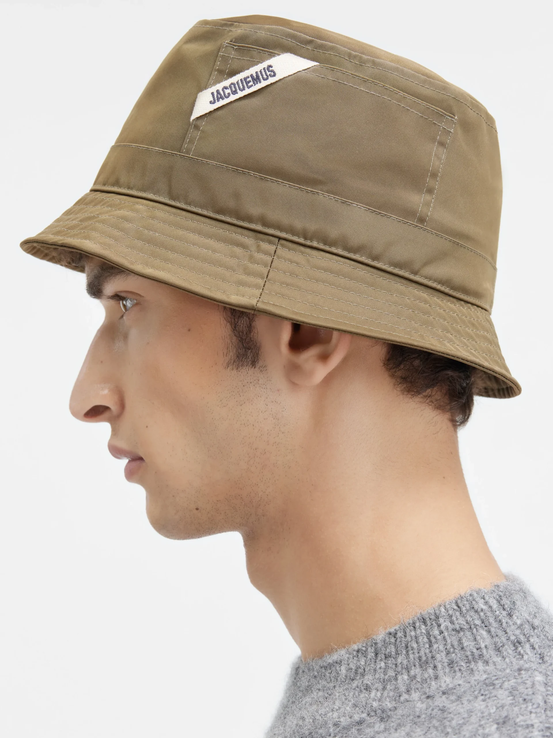 New Jacquemus De Ovalie emmerhoed Khaki