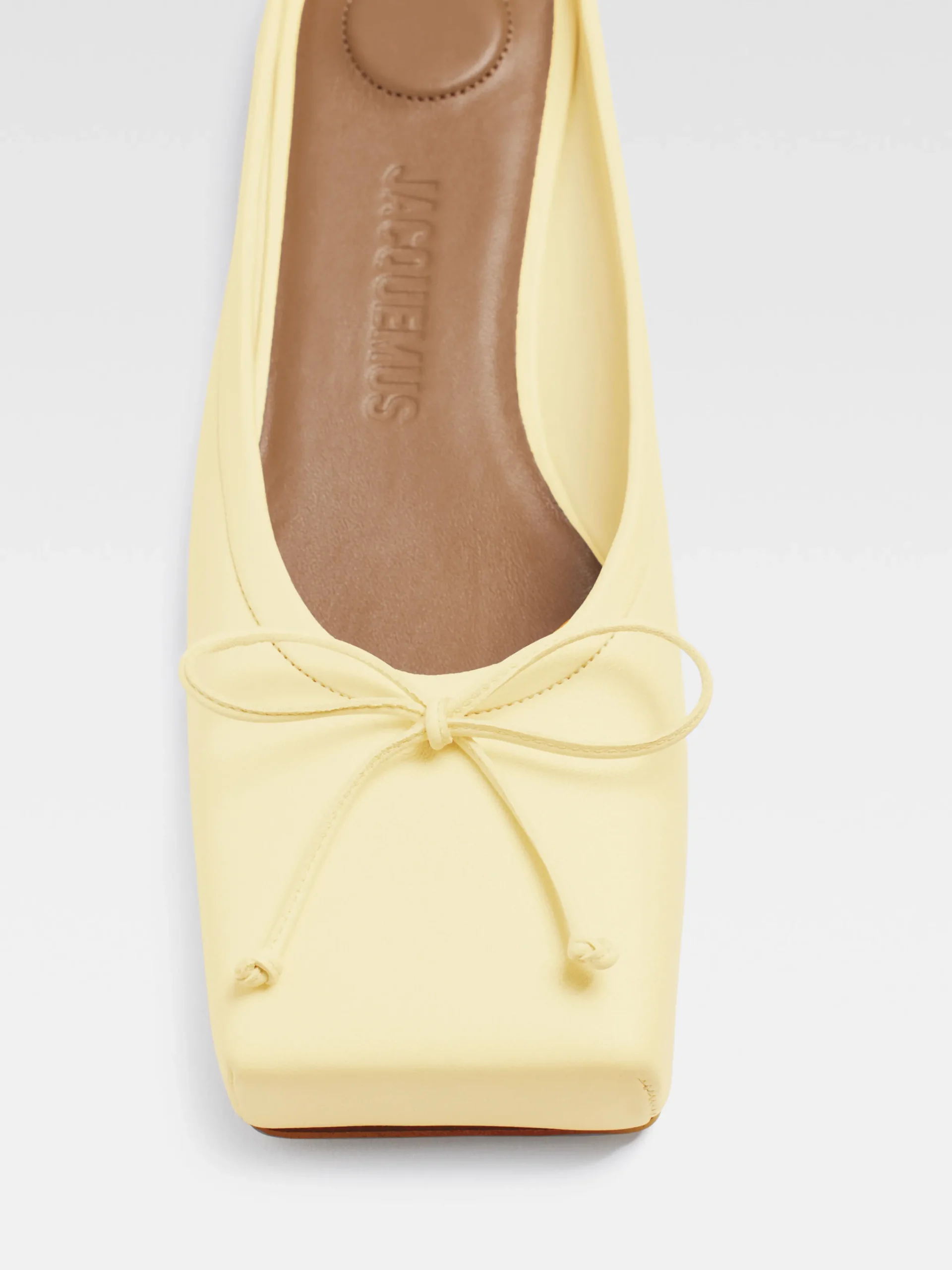 Best Jacquemus De platte balletschoentjes PaleYellow