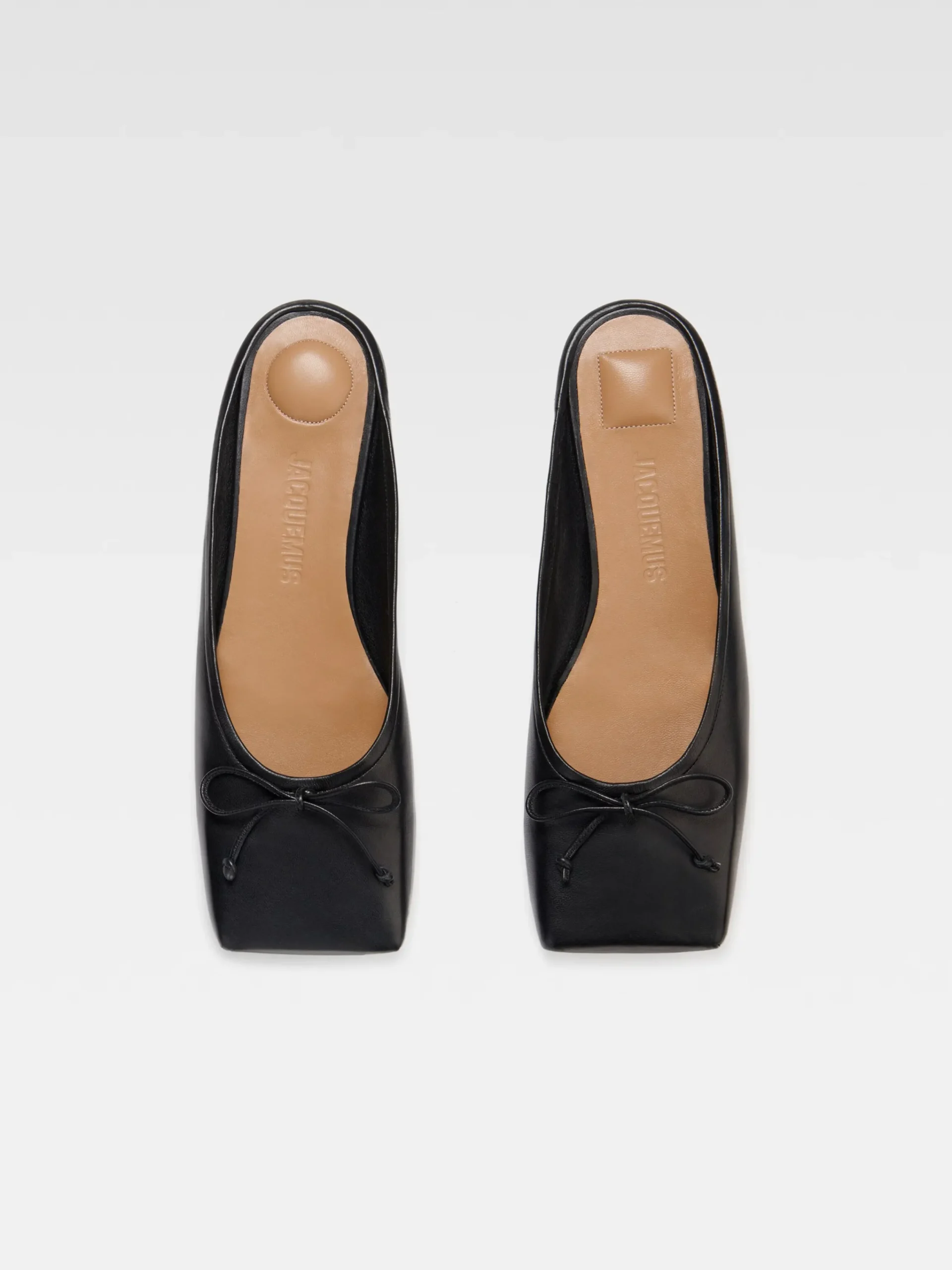 Sale Jacquemus De platte balletschoentjes Black