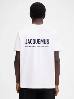Fashion Jacquemus Het Saint Tropez Place des Lices T-shirt met adres SaintTropezLices