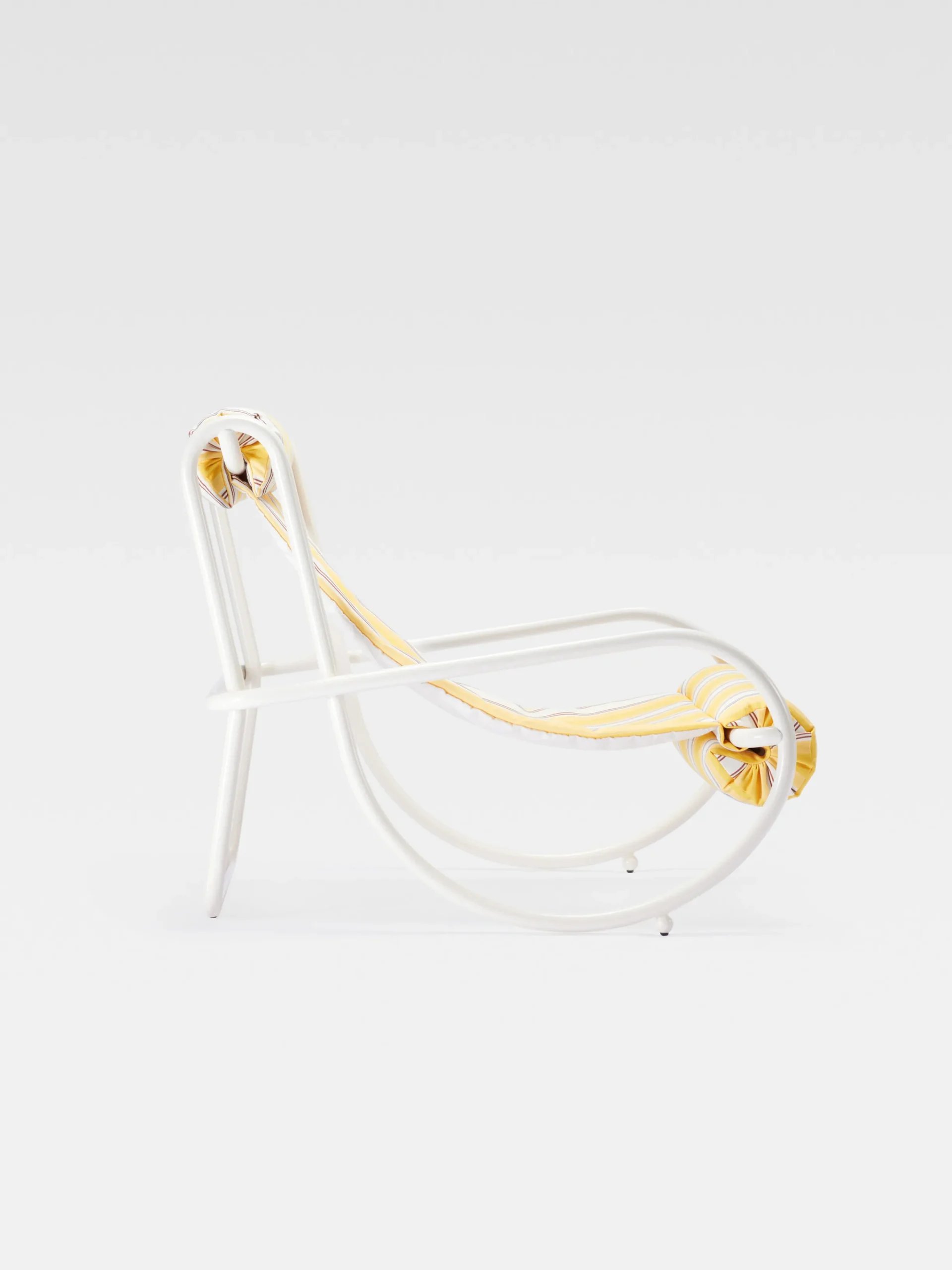 New Jacquemus Locus Solus fauteuil Gae Aulenti +Exteta StripesYellow