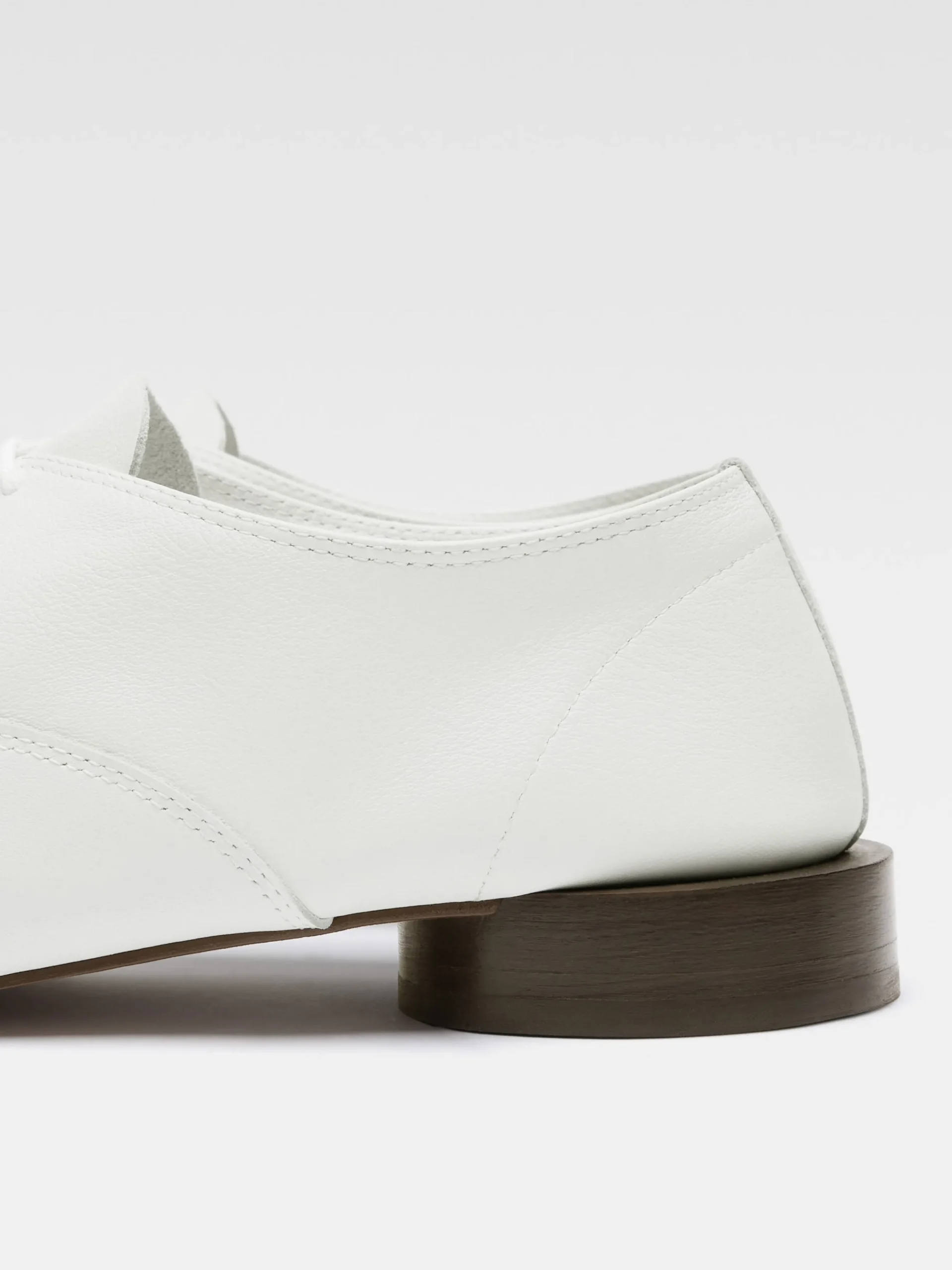 Sale Jacquemus Zizi Repetto White